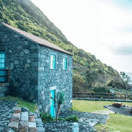 Abrigo Da Cascata - - Sao Jorge *