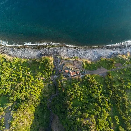 Abrigo Da Cascata - - Sao Jorge مزرعة للإقامة Calheta (Azores)