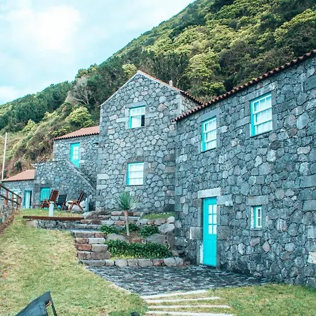 Farm stay Abrigo Da Cascata - - Sao Jorge Calheta (Azores)