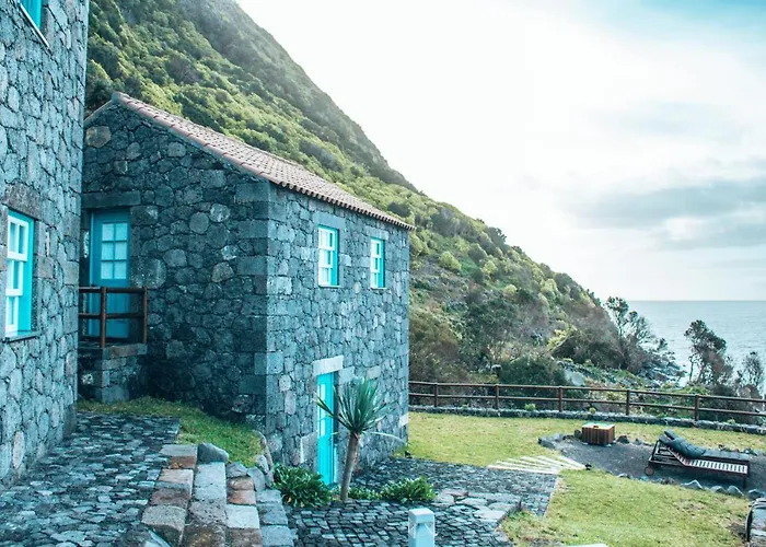 Abrigo Da Cascata - - Sao Jorge *