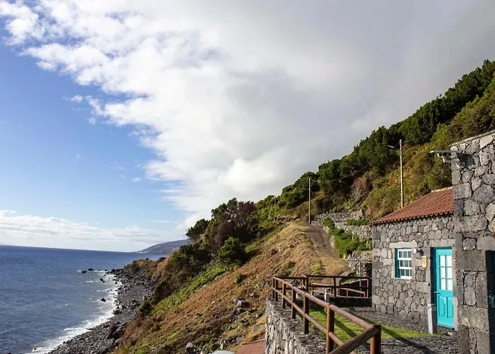 Abrigo Da Cascata - - Sao Jorge