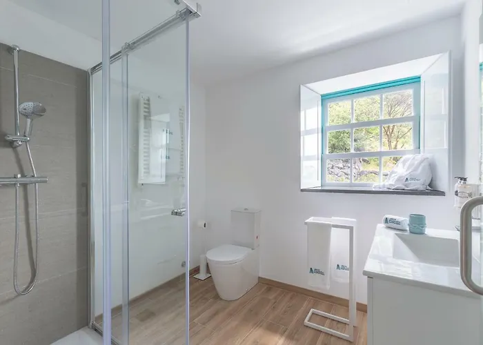 Abrigo Da Cascata - - Sao Jorge