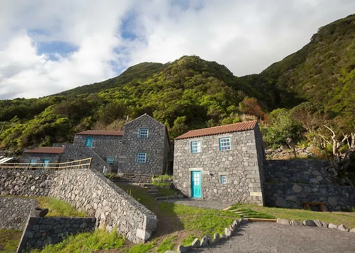 Abrigo Da Cascata - - Sao Jorge